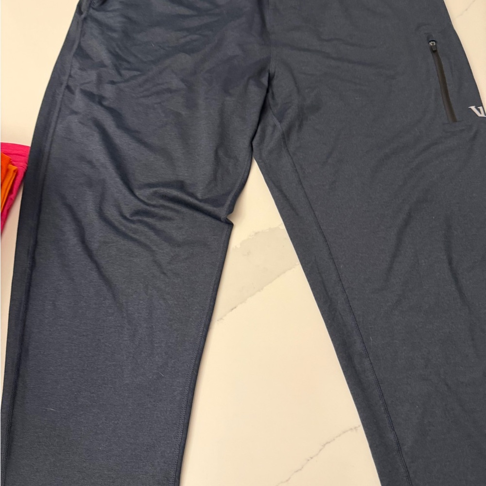 Vuori Men's Charcoal Joggers